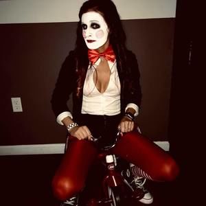 Meet your Posher, Christine